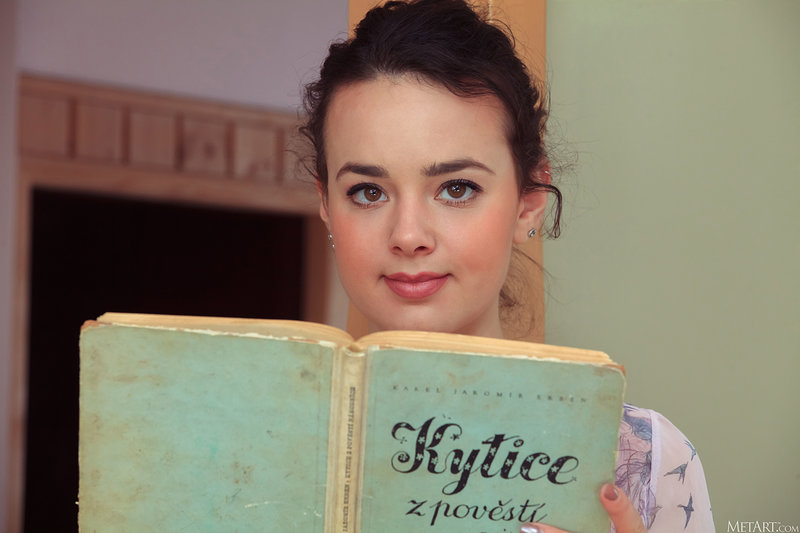 Антонина, 23 года, 2 размер груди